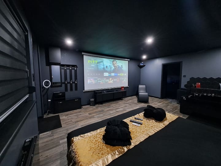 Maison Jacuzzi Cinéma Nightroom
