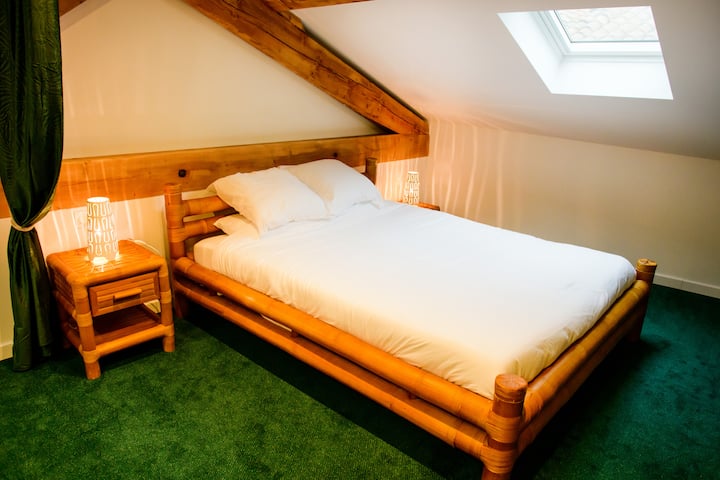 La Suite Oasis - Balnéo - Jungle Room