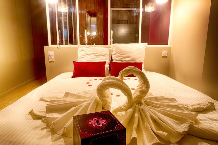 La Suite Le Bonbon Love - Balnéo Privée