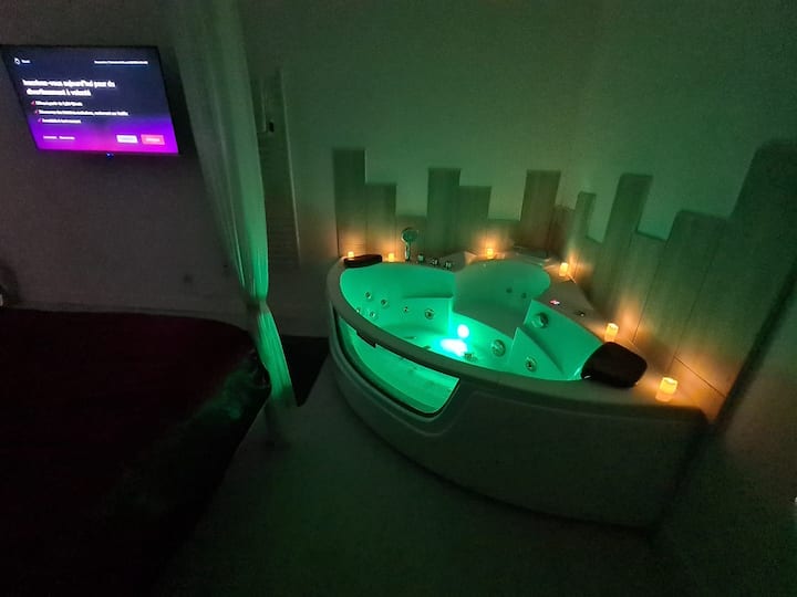 Cachette des Murmures - Jacuzzi Privé & Terrasse