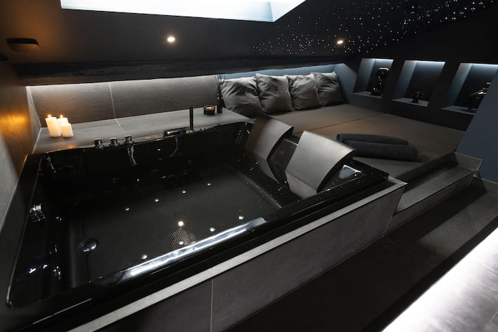 Suite Moonlight - Jacuzzi & Cinéma