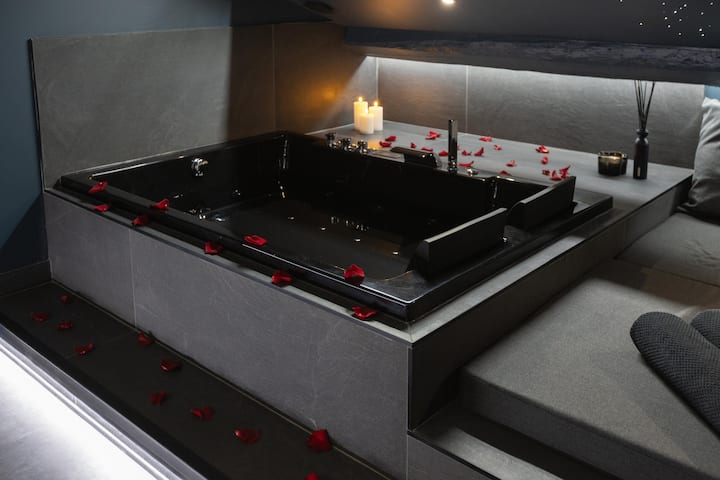 Suite Moonlight - Jacuzzi & Cinéma