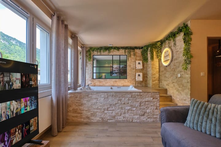 Suite Scandinave avec Spa & Sauna privés