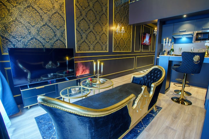 Suite de Luxe - Jacuzzi privatif - Cinéma