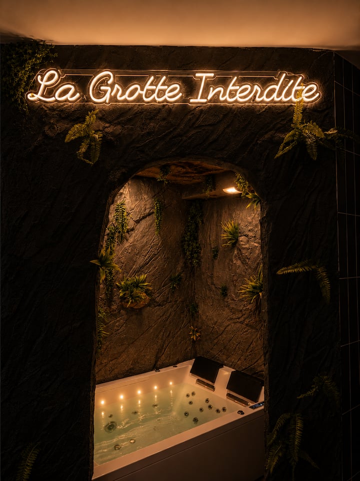La Grotte Interdite - Jacuzzi d'exception